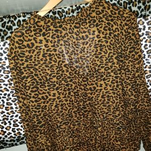 unknown Tops - Leapord Print Peasant Blouse XL unknown Tops - Leapord Print Peasant Blouse XL